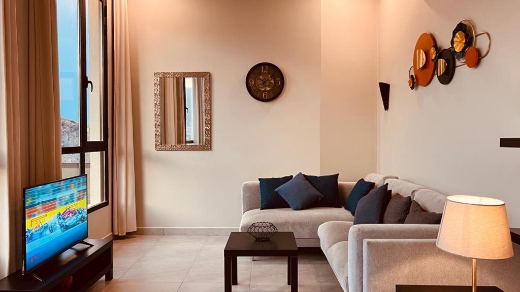 One Guest Place 2Bhk Apartments Near The Beach 马斯喀特 外观 照片