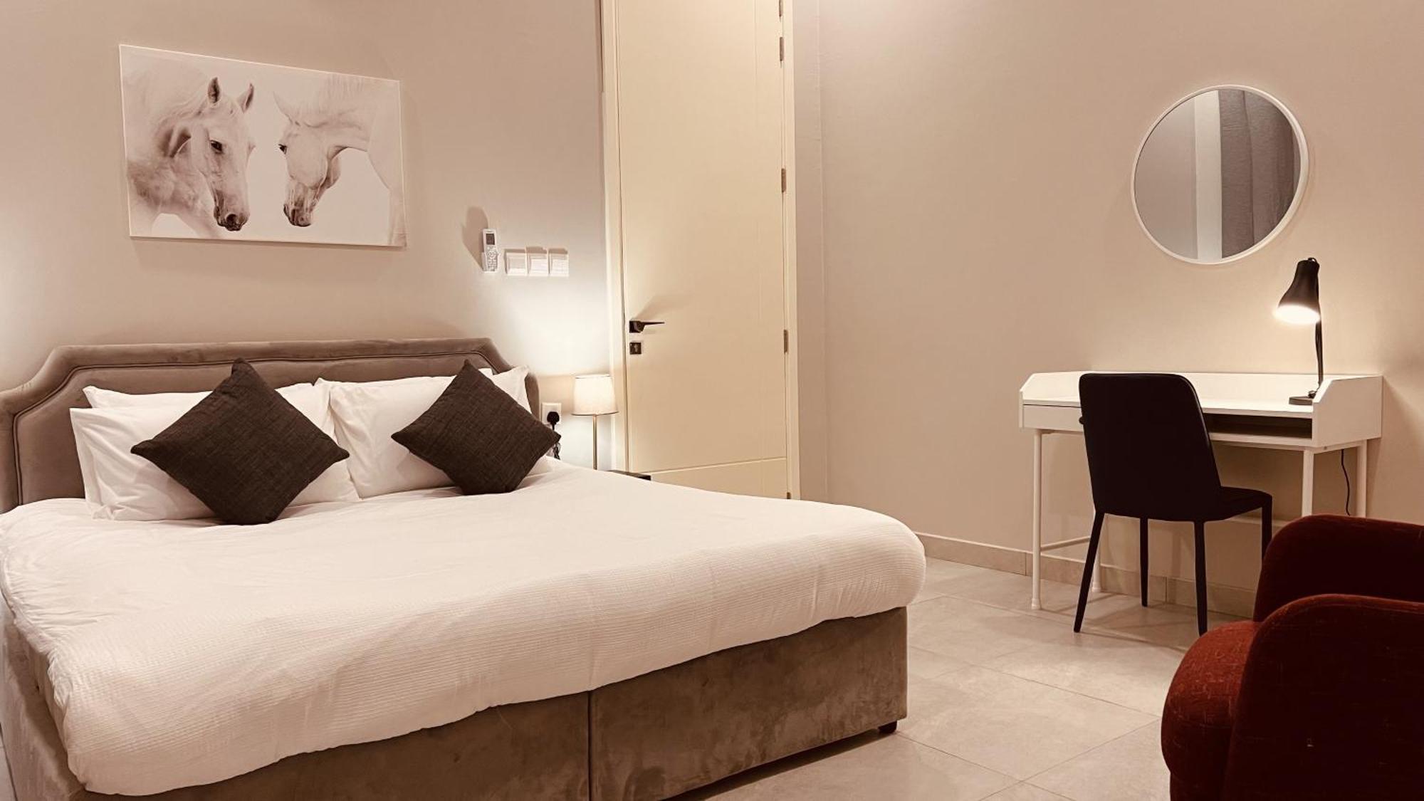 One Guest Place 2Bhk Apartments Near The Beach 马斯喀特 外观 照片